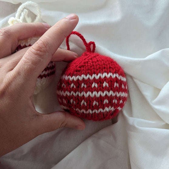 

Knitmas bauble - Weihnachtsdekoration
3
