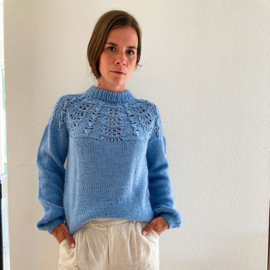 

Spring Waves - Pullover
3