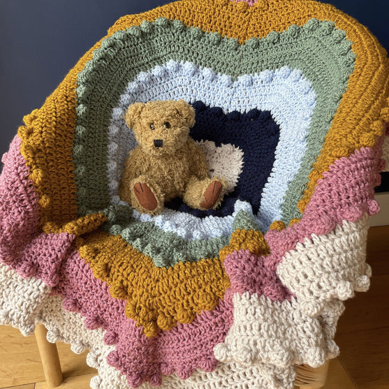 

Atria Bobble Heart - Decke
6