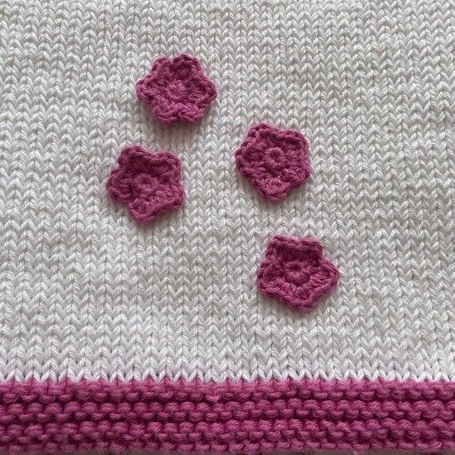 

Flower Power - Pullover
3