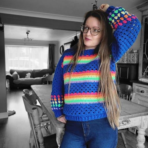 

The Jazzy Granny Pullover
2